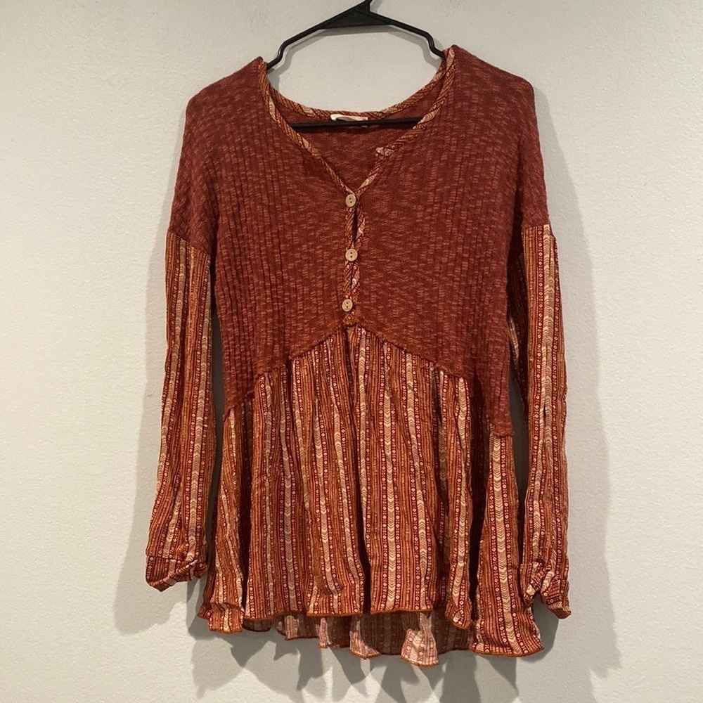 Hummingbird Red/Orange Long Sleeve Babydoll Blouse - Size Small